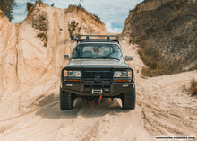 Load image into Gallery viewer, DOBINSONS BULL BAR CLASSIC BLACK FOR TOYOTA LAND CRUISER 80 SERIES &amp; LEXUS LX450 - BU59-3518