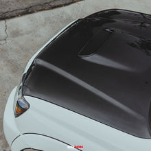 Load image into Gallery viewer, Seibon 05-11 Toyota Tacoma TR-Style Carbon Fiber Hood