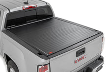 Load image into Gallery viewer, Hard Roll Up Bed Cover | 5' Bed | Chevy/GMC Canyon/Colorado 2WD/4WD (15-22)