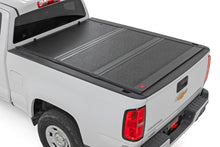 Load image into Gallery viewer, Hard Low Profile Bed Cover | 6' Bed | Chevy/GMC Canyon/Colorado (15-25)