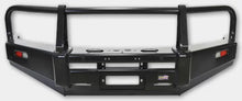 Load image into Gallery viewer, DOBINSONS BULL BAR CLASSIC BLACK FOR TOYOTA LAND CRUISER 200 SERIES 2013-2015 - BU59-3533
