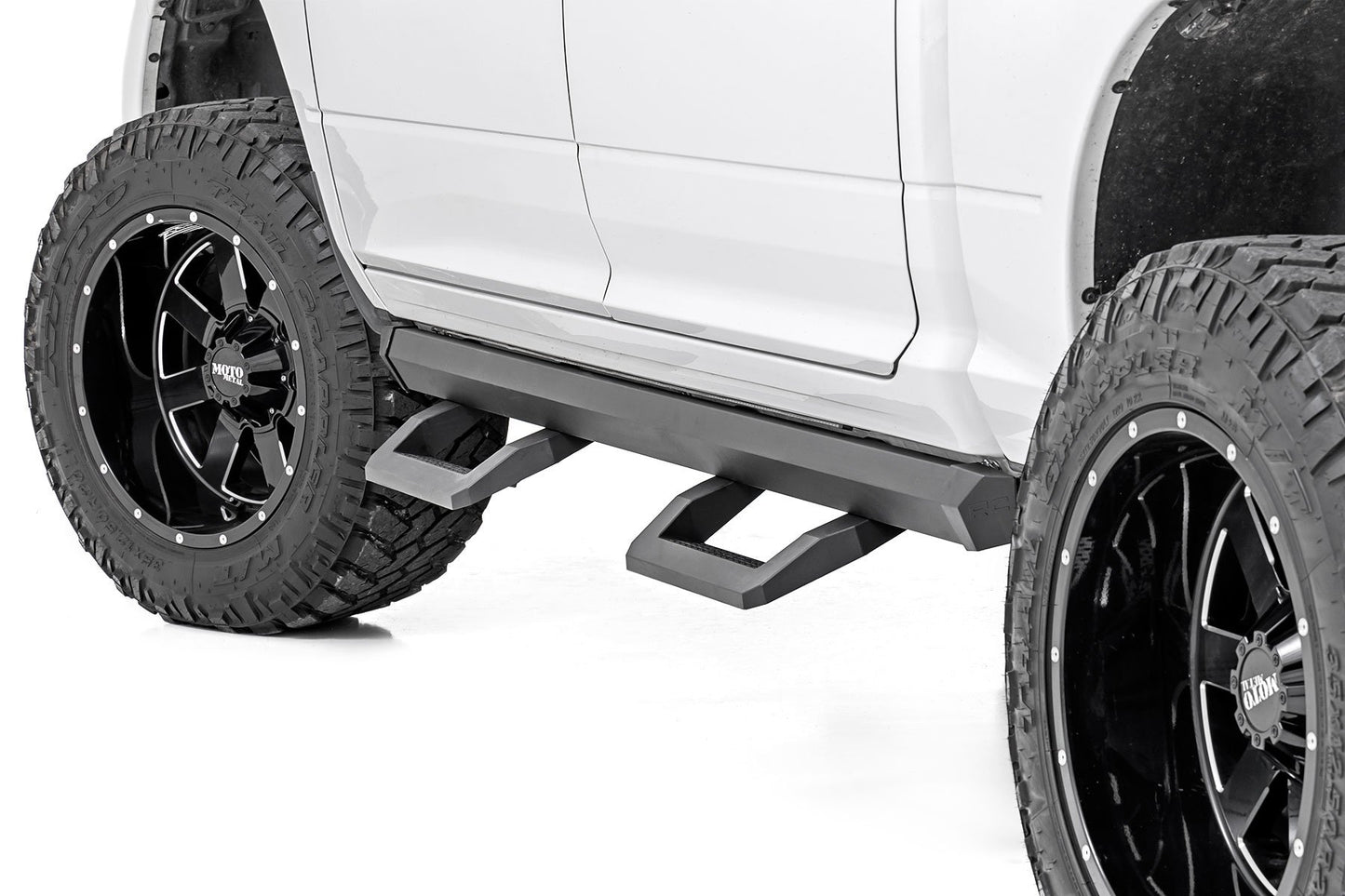 SR2 Adjustable Aluminum Steps | Crew Cab | Ram 1500/2500/3500 2WD/4WD